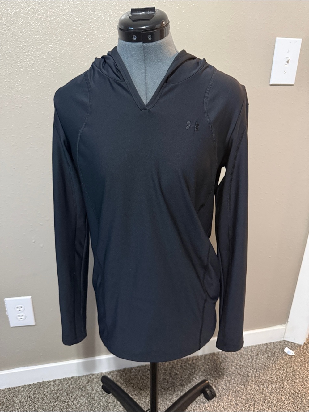 Under Armour Black V‑Neck Performance Hoodie